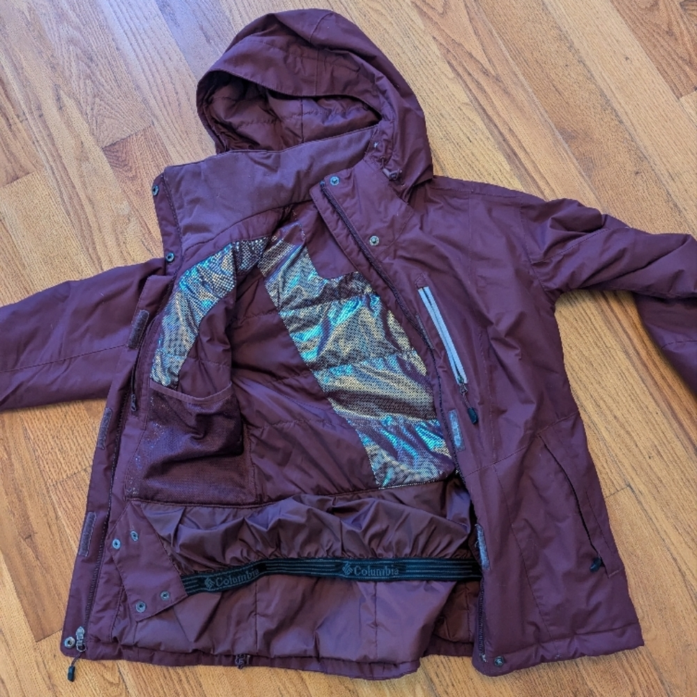 Columbia Women's Maroon Jacket